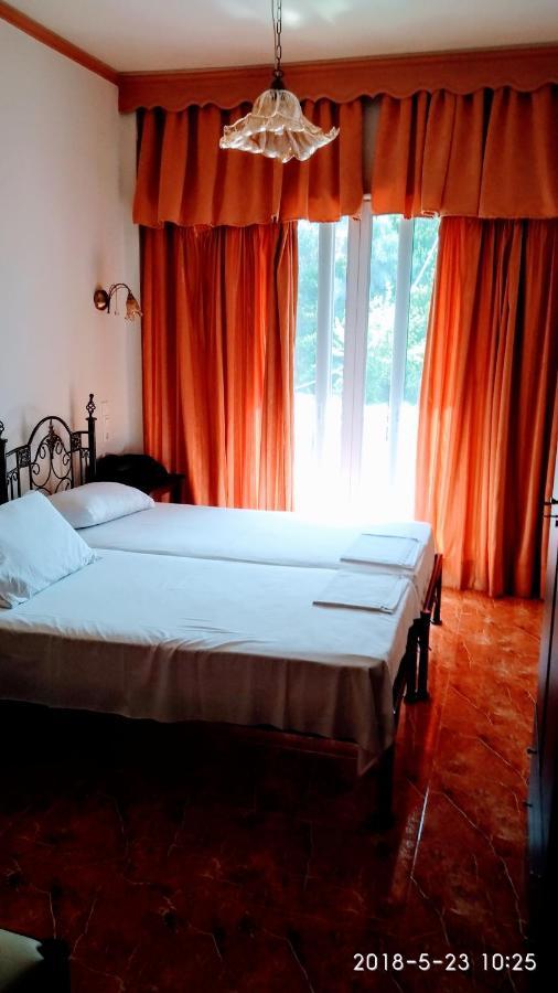 Palatino Studios Loutra Edipsou  Bagian luar foto